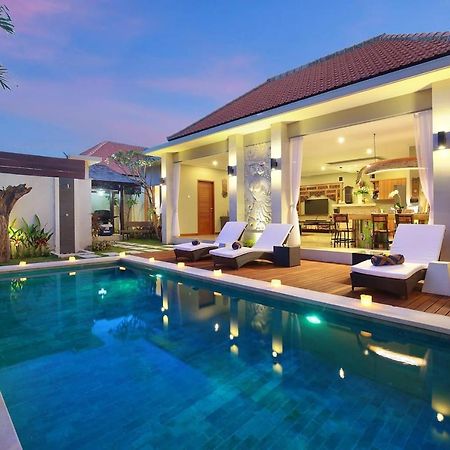 Kae Villa Anggrek Seminyak Extérieur photo
